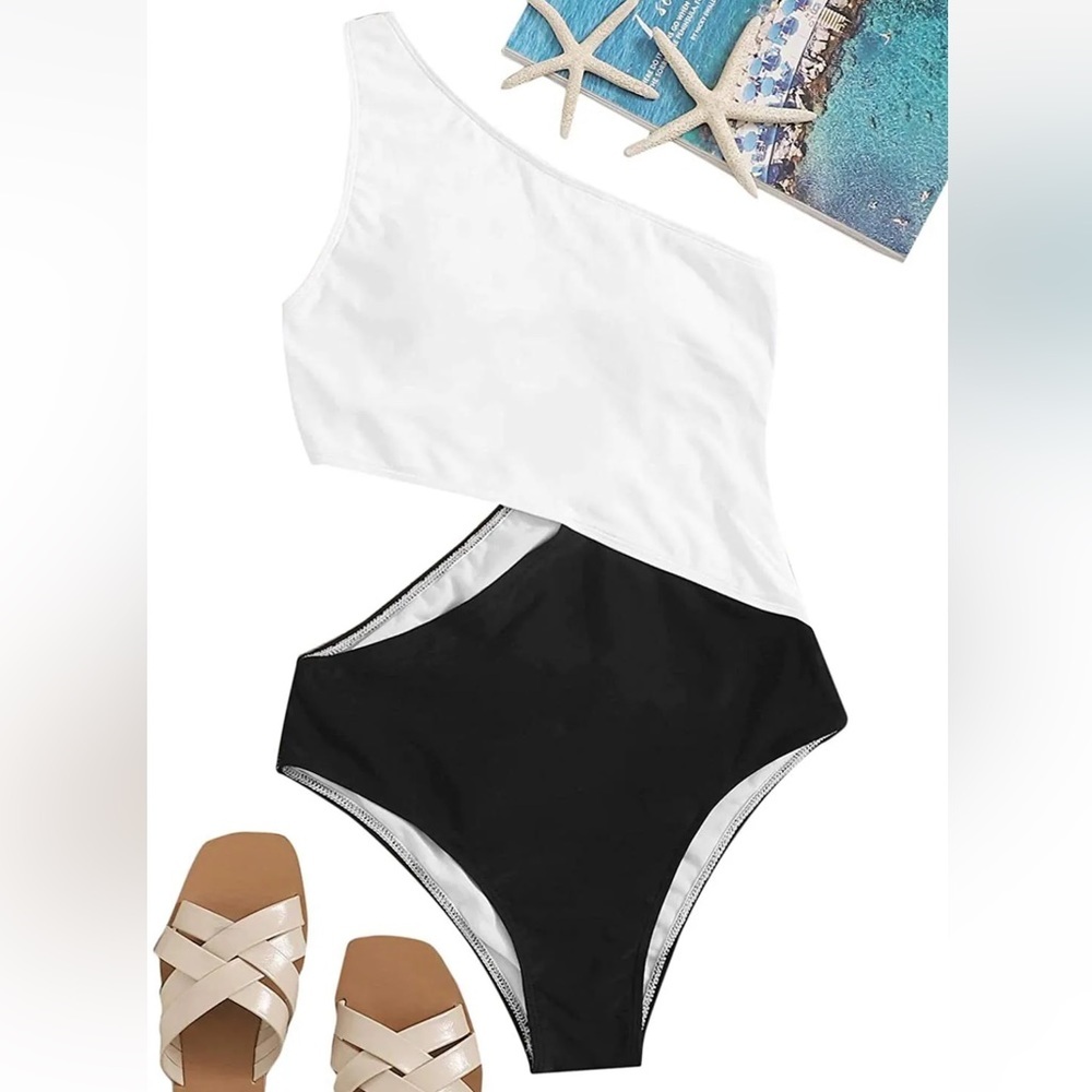 SweatyRocks Women's Swimsuit Monokini Black and White One Shoulder Size Small